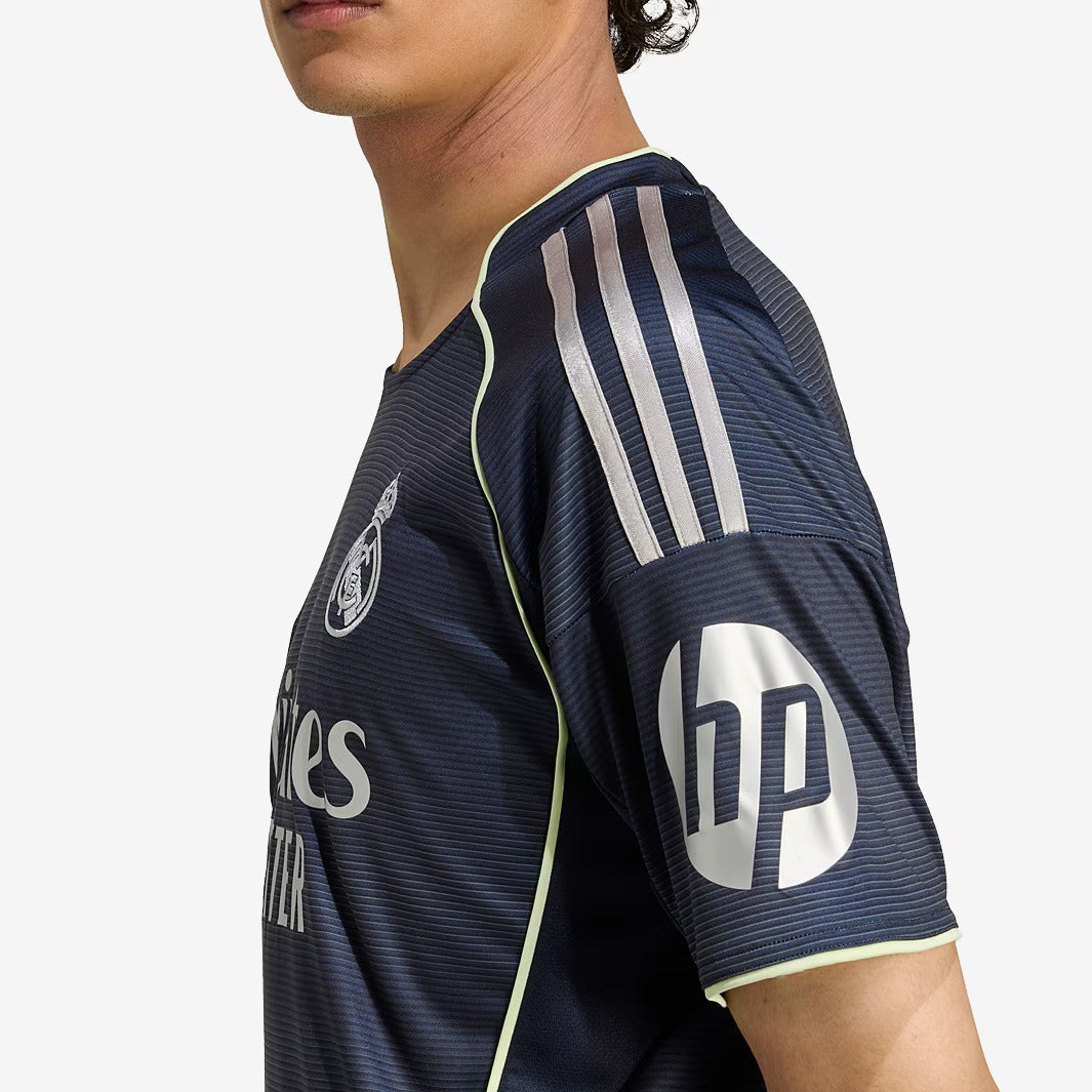 Camisa Torcedor Masculina Real Madrid II 2025/2026