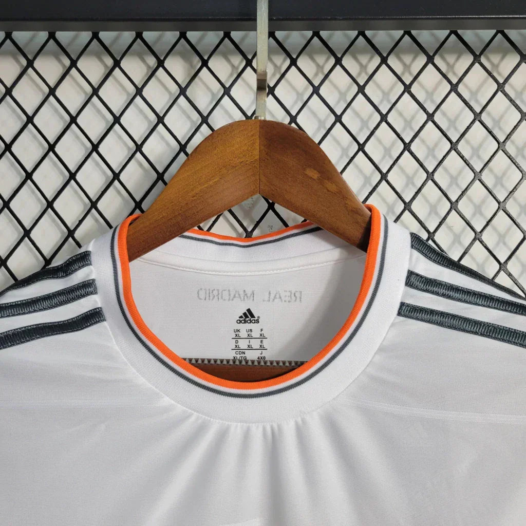 Camisa Manga Longa Retrô Torcedor Masculina Real Madrid I 2013