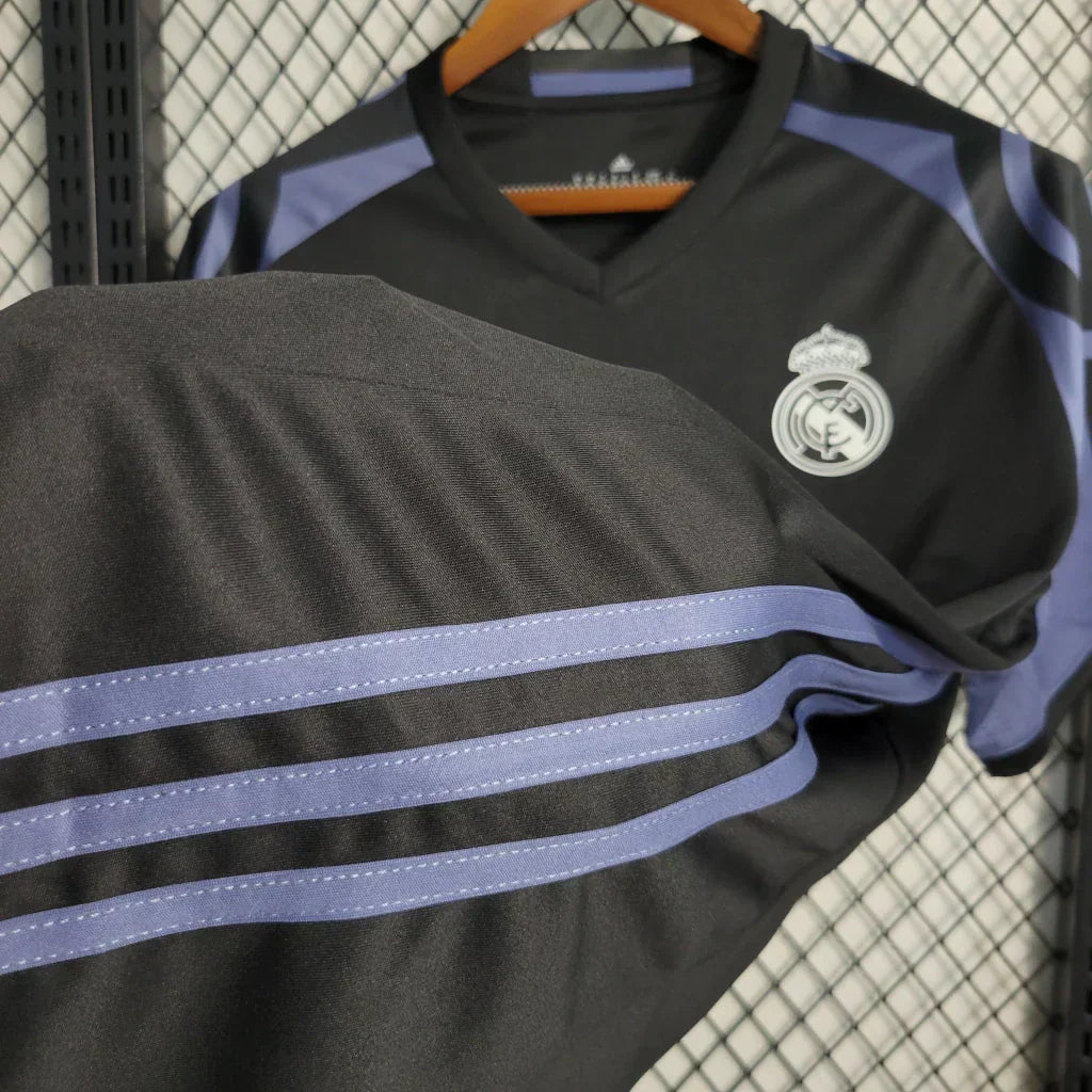 Camisa Retrô Real Madrid III Third 2016/17 Preto