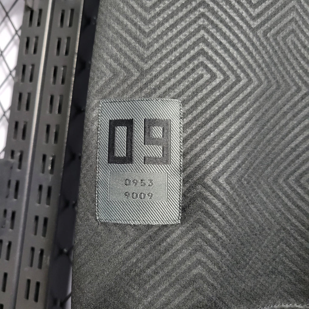 Camisa Retrô Borussia Dortmund 2019/20 Edição Especial 110 Anos Masculina Preta