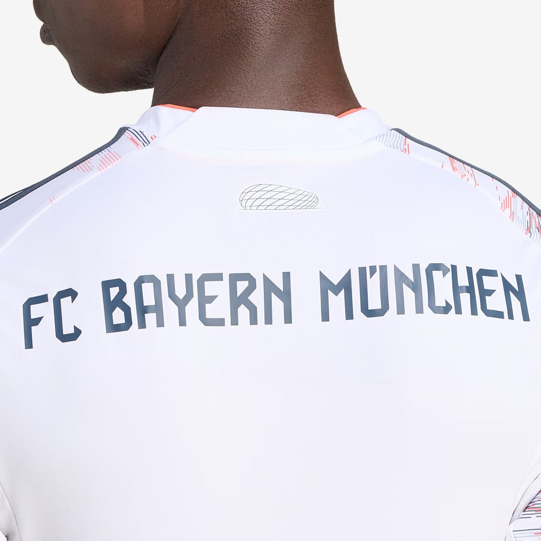 Camisa Torcedor Masculina Bayern de Munique II 2025/2026