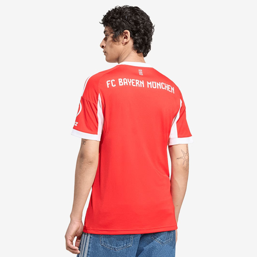 Camisa Torcedor Masculina Bayern de Munique I 2025/2026