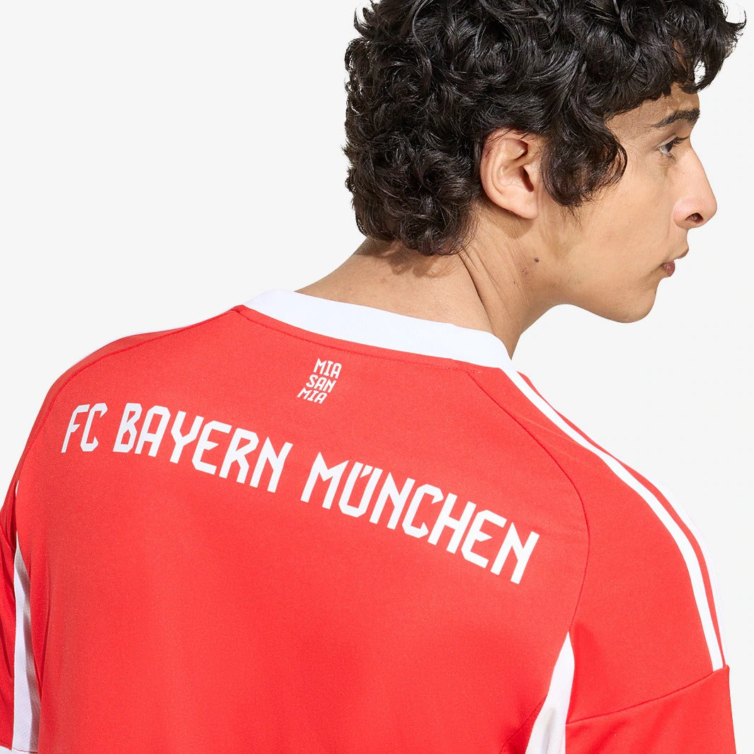 Camisa Torcedor Masculina Bayern de Munique I 2025/2026