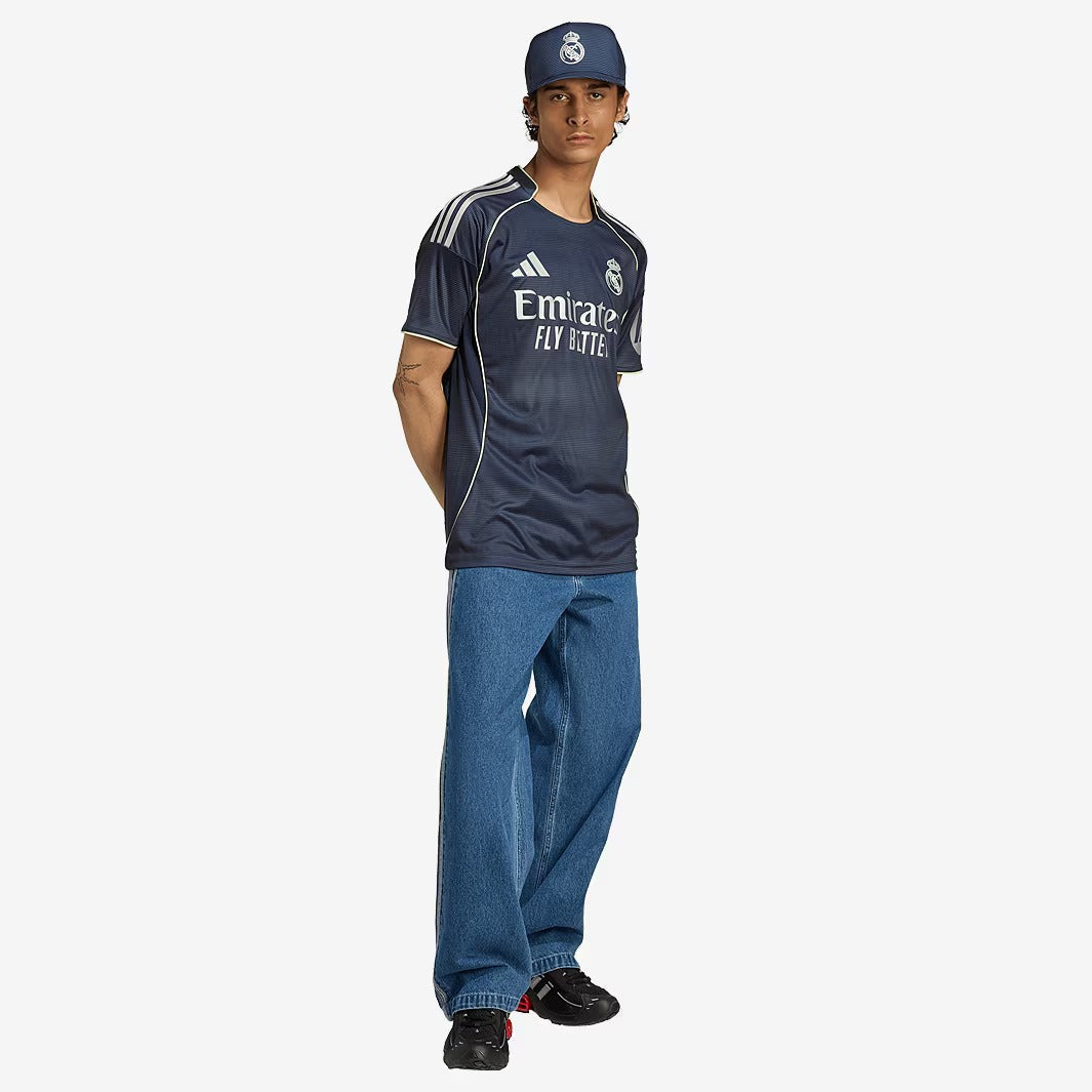 Camisa Torcedor Masculina Real Madrid II 2025/2026