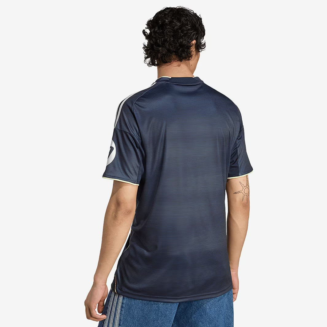 Camisa Torcedor Masculina Real Madrid II 2025/2026
