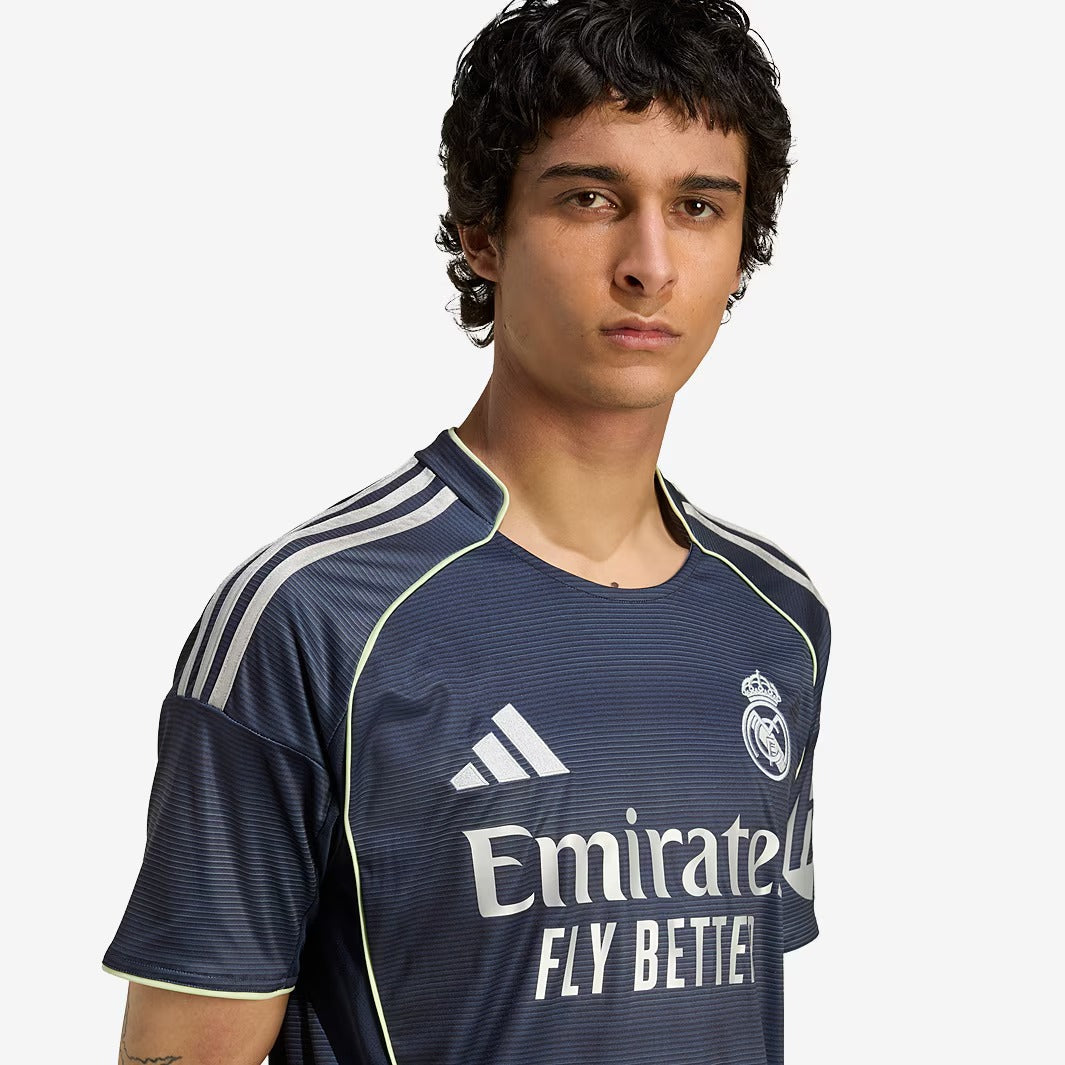 Camisa Torcedor Masculina Real Madrid II 2025/2026