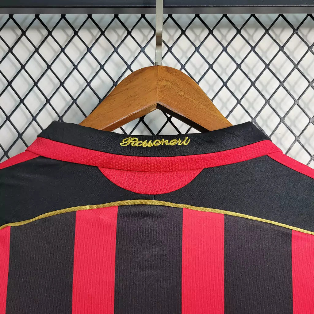 Camisa Retrô Milan I Home 2006/07 Masculino Manga Longa Vermelho e Preto