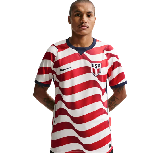 Camisa Estados Unidos Home 26/27 Torcedor Masculino - Vermelha e Branco