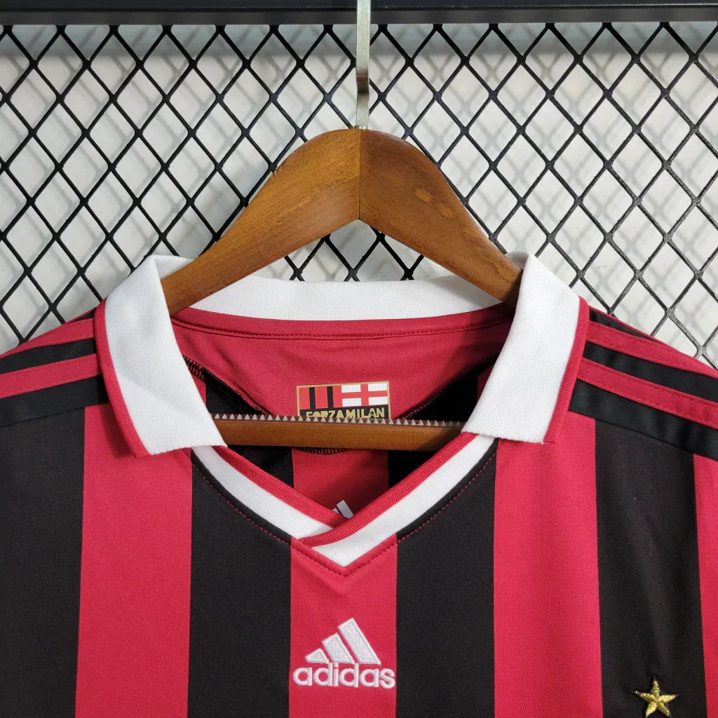 Camisa Retrô Milan I 2009/10 Manga Longa Vermelho e Preto