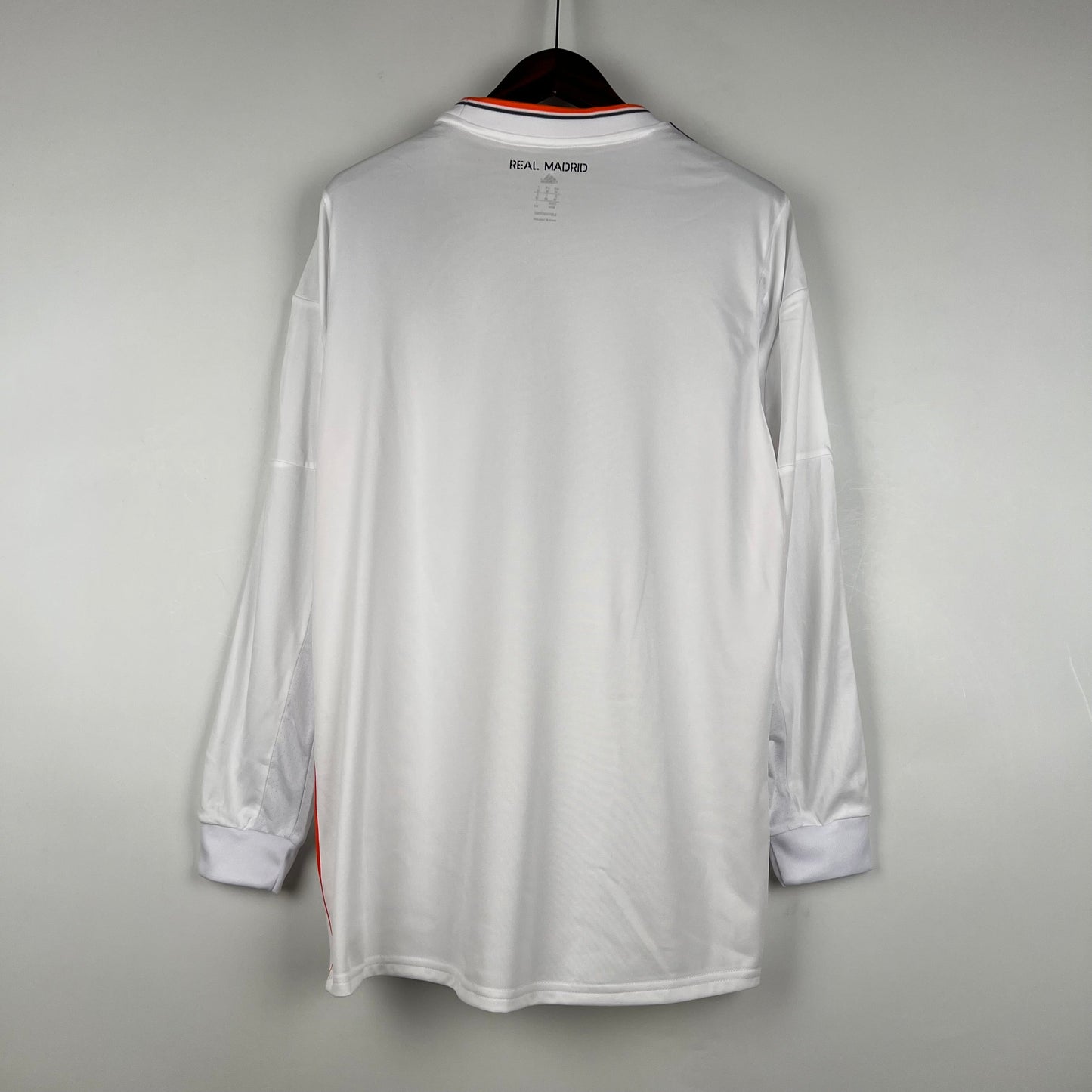 Camisa Manga Longa Retrô Torcedor Masculina Real Madrid I 2013