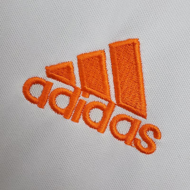 Camisa Real Madrid Treino 2021/22 Retrô - Branca