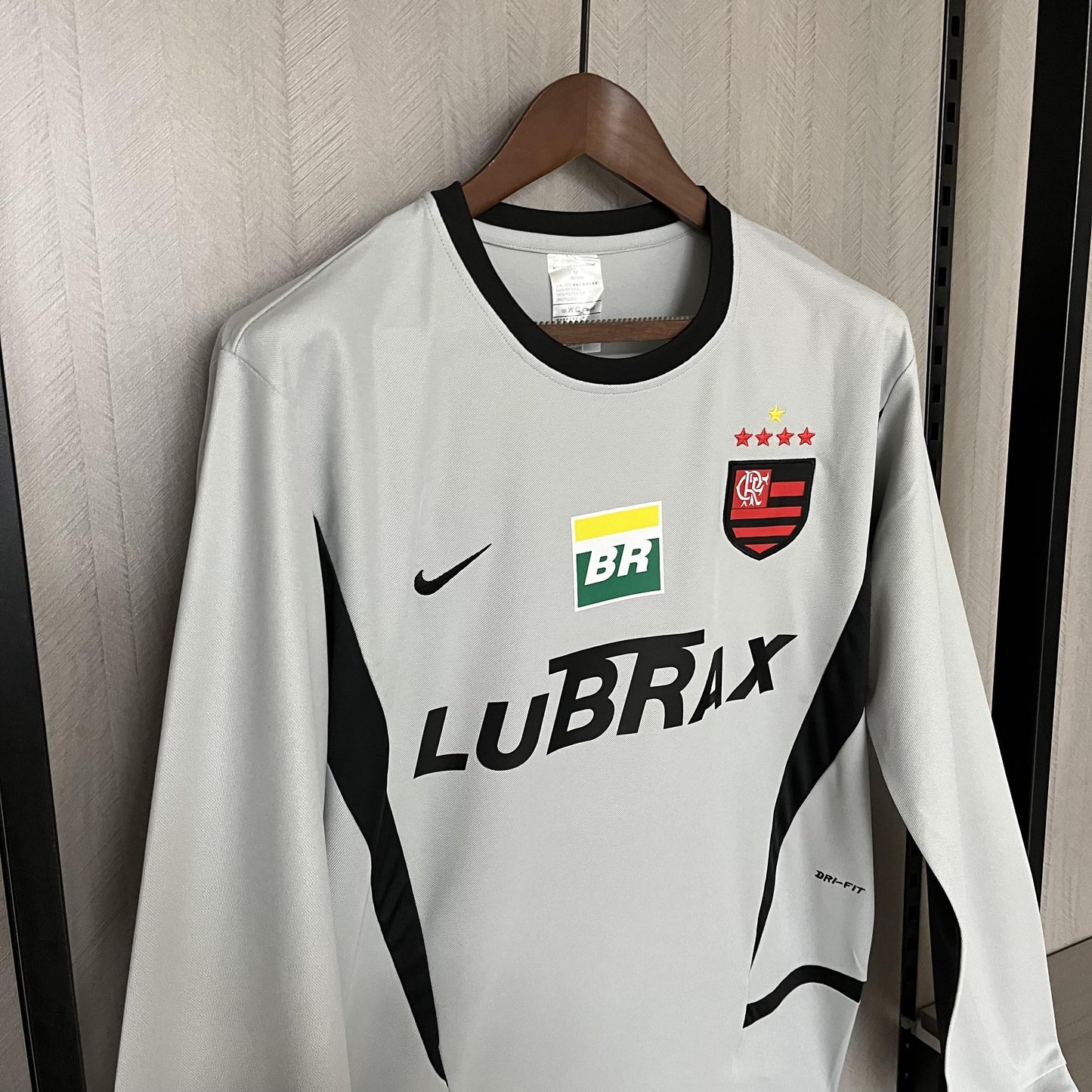 Camisa Manga Longa Retrô Torcedor Masculina Flamengo 2002