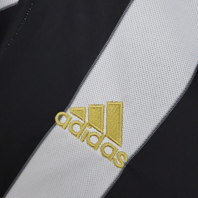 Camisa Juventus Retrô 2017/2018 Preta e Branca