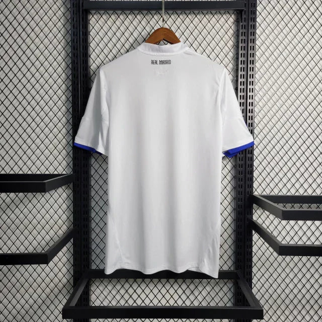 Camisa Retrô Real Madrid I Home 2010/11 Masculino Branco