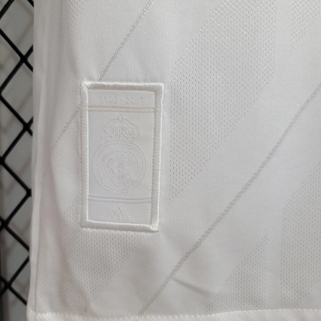 Camisa Manga Longa Retrô Torcedor Masculina Real Madrid I 2017