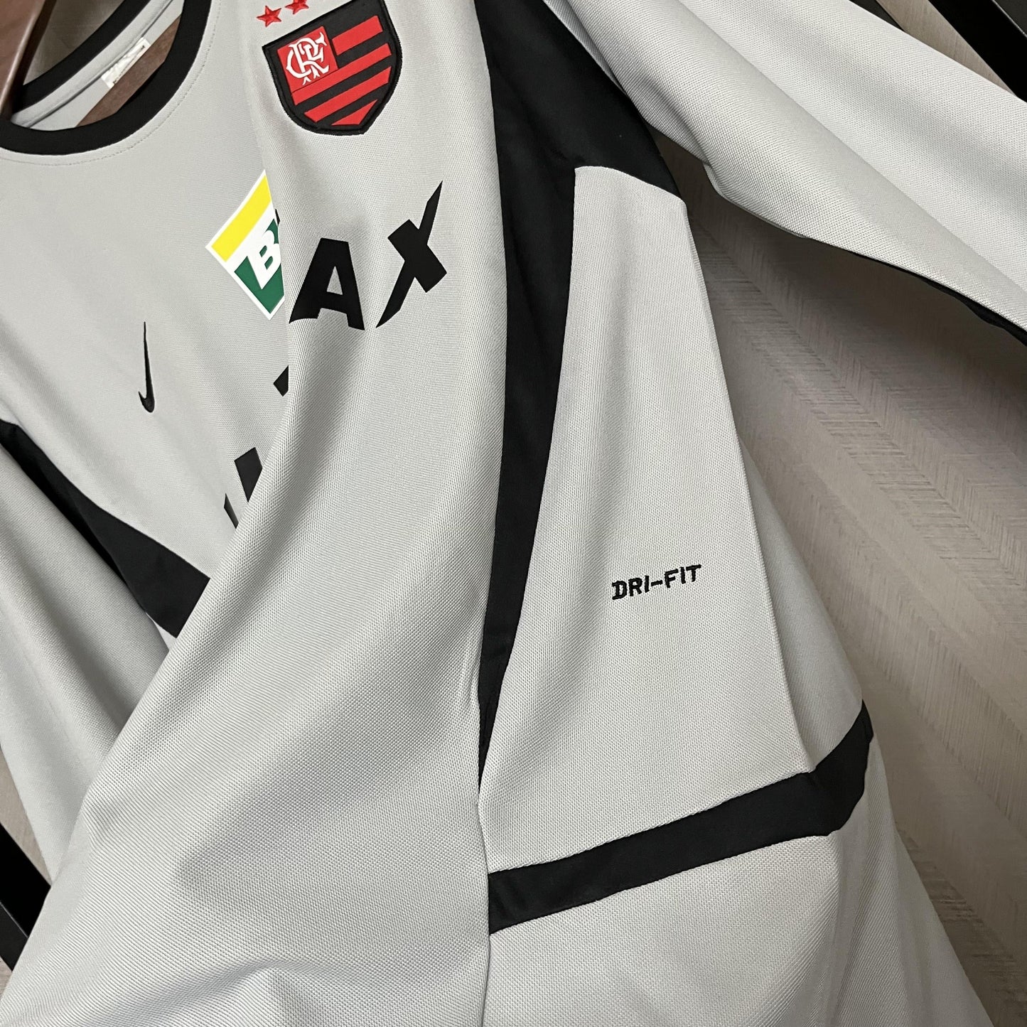 Camisa Manga Longa Retrô Torcedor Masculina Flamengo 2002