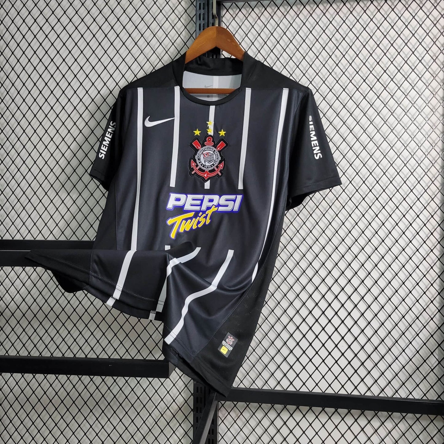 Camisa Retrô Torcedor Masculina Corinthians 2004
