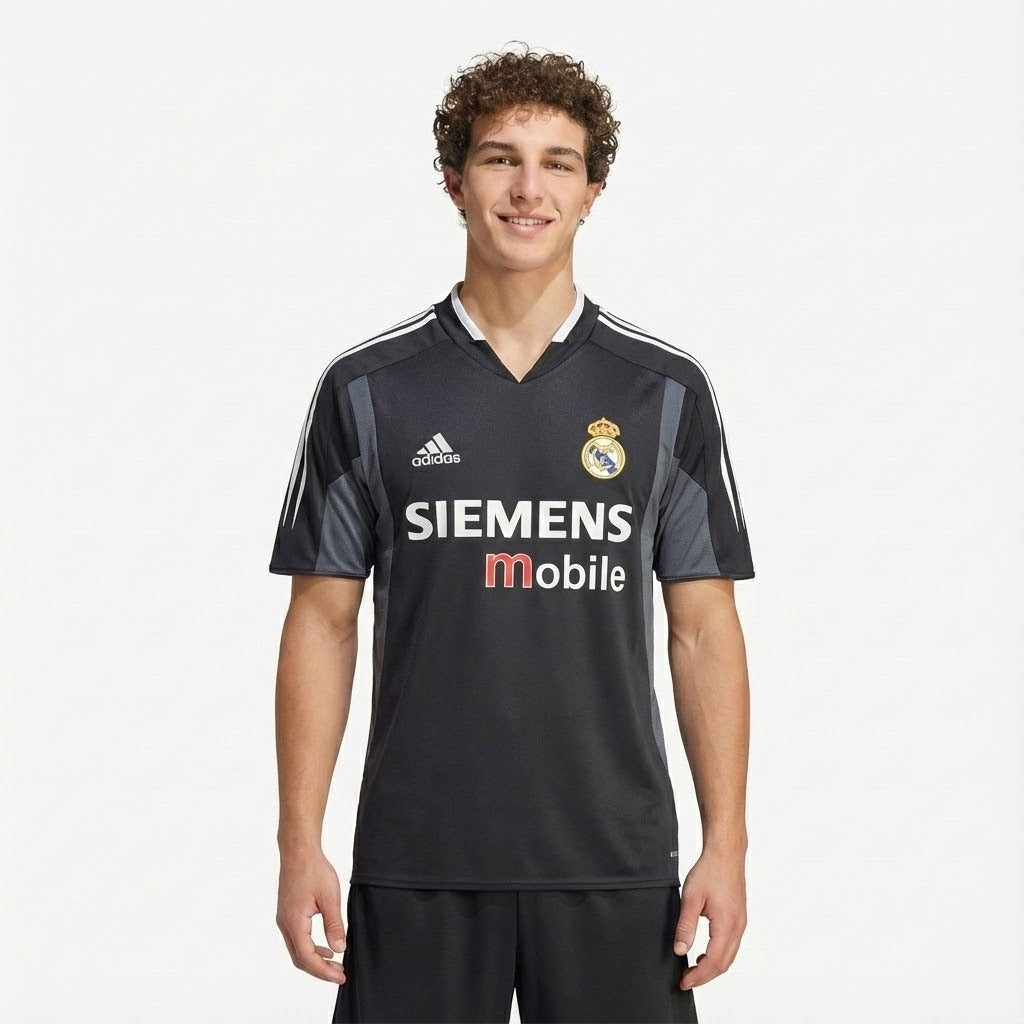 Camisa Retrô Torcedor Masculina Real Madrid II 2004