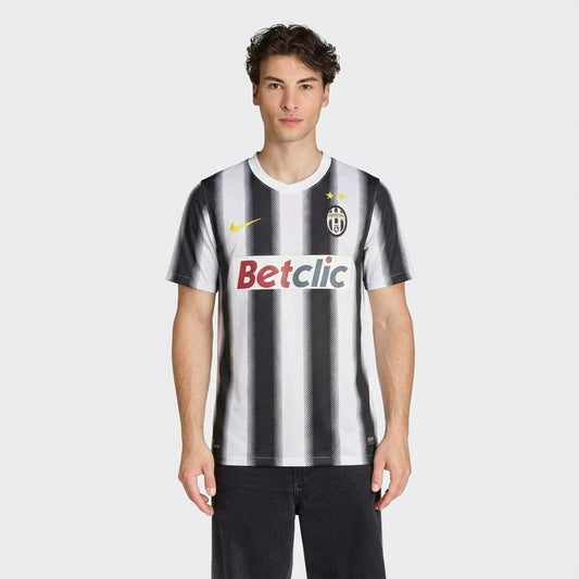 Camisa Retrô Torcedor Masculina Juventus I 2011