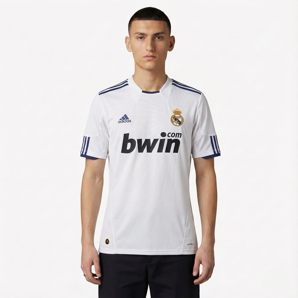 Camisa Retrô Torcedor Masculina Real Madrid I 2010