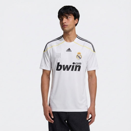 Camisa Retrô Torcedor Masculina Real Madrid 2009