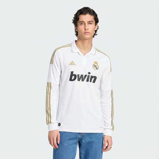 Camisa Manga Longa Retrô Torcedor Masculina Real Madrid I 2011