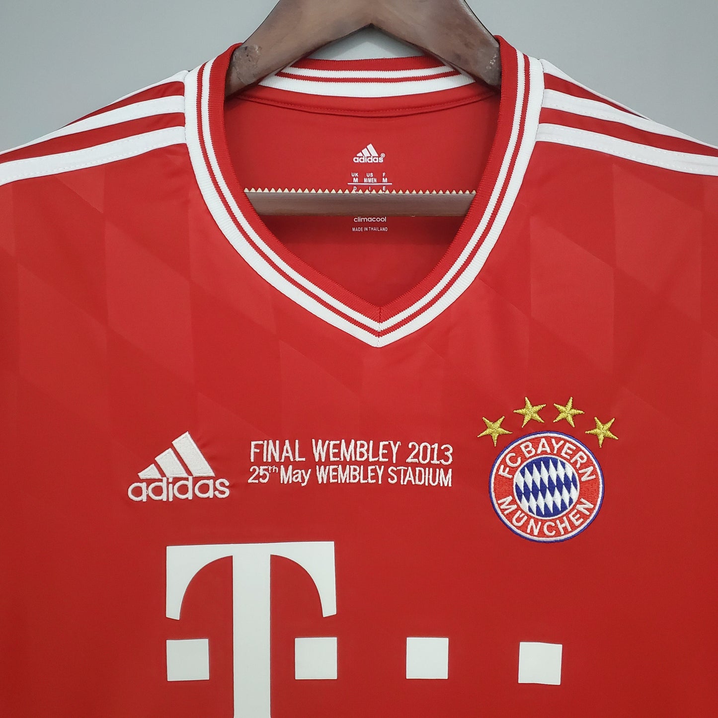 Camisa Manga Longa Retrô Torcedor Masculina Bayern de Munique 2013 Champions League