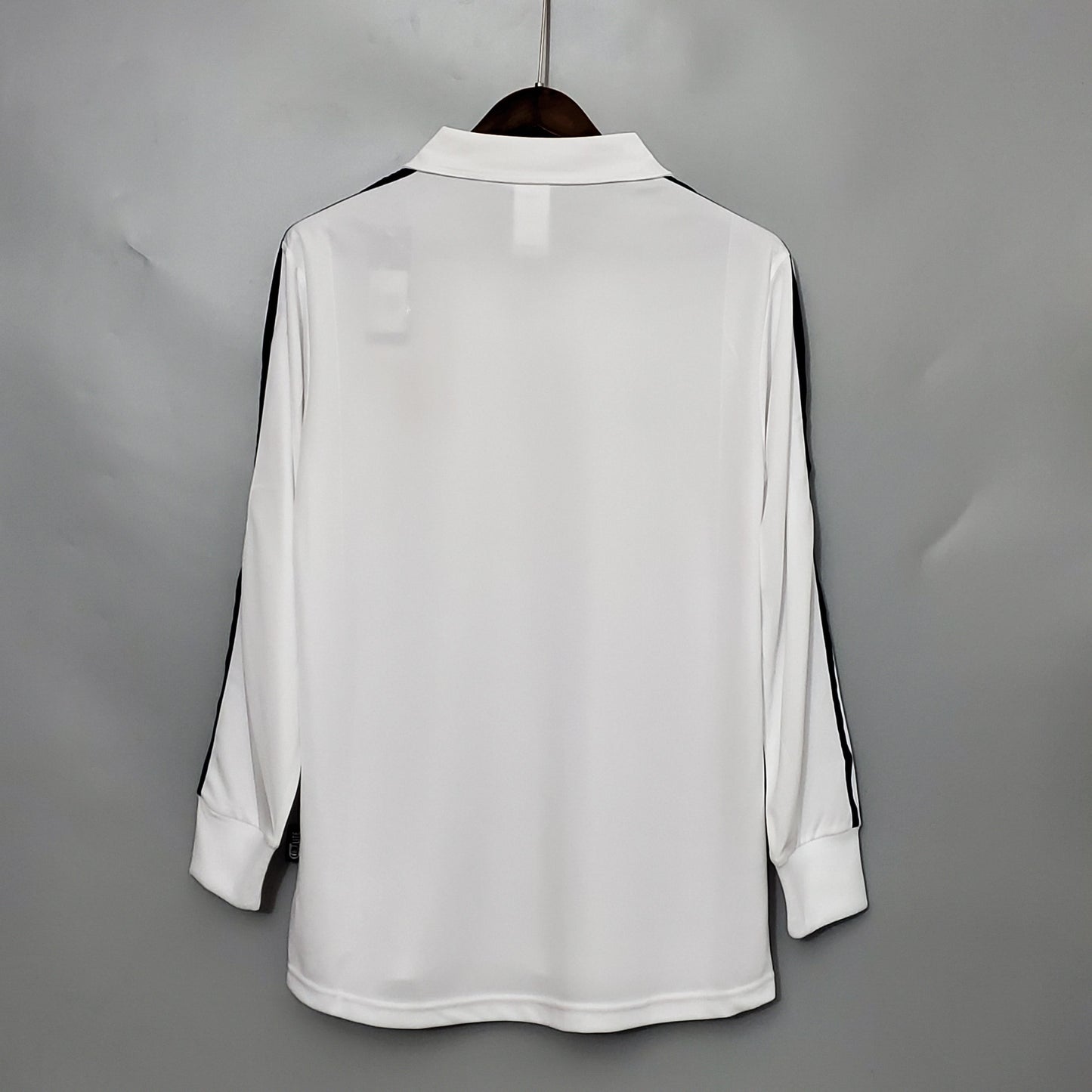 Camisa Manga Longa Retrô Torcedor Masculina Real Madrid 2002