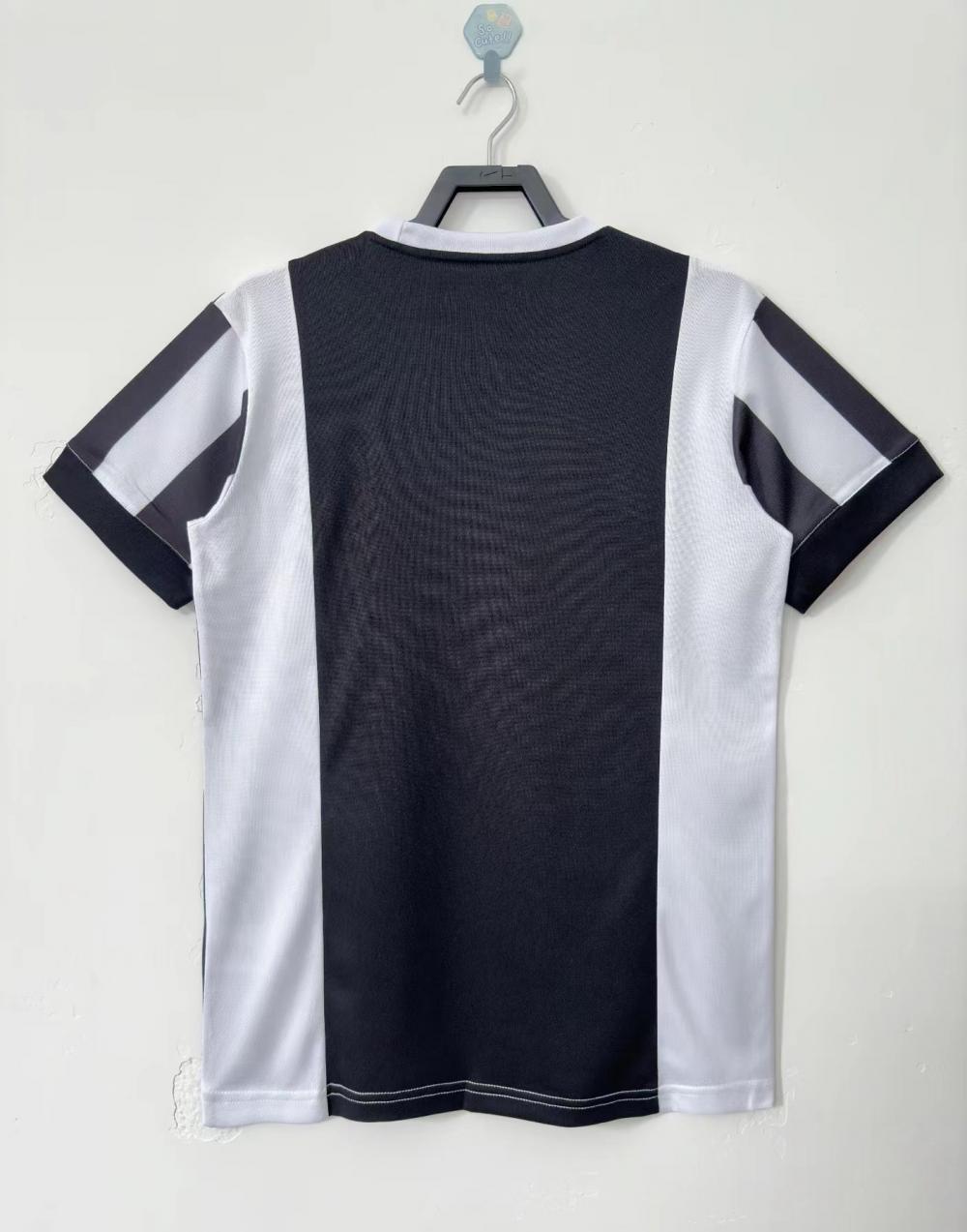Camisa Retrô Torcedor Masculina Juventus 2017