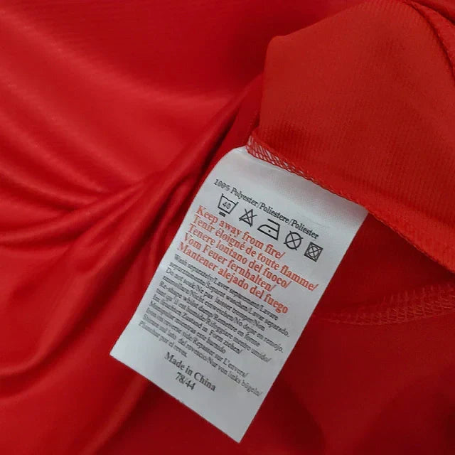 Camisa Retrô Torcedor Masculina Manchester United 2000