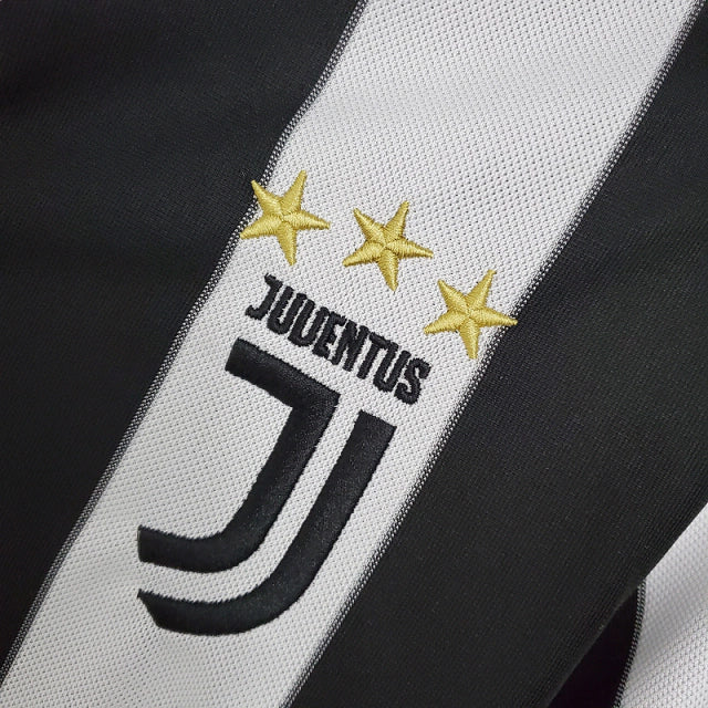 Camisa Juventus Retrô 2017/2018 Preta e Branca