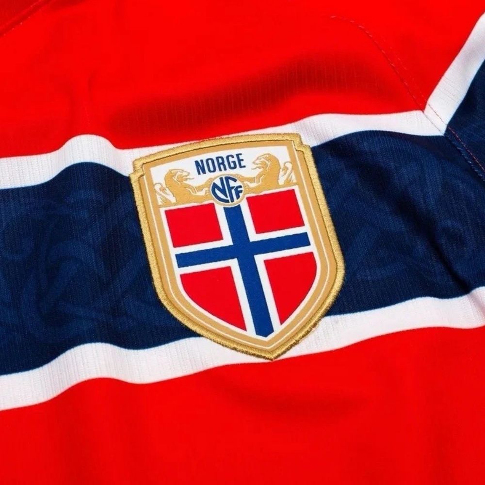 Camisa Torcedor Masculina Noruega I 2026 Copa do Mundo (Haaland 9) - 3