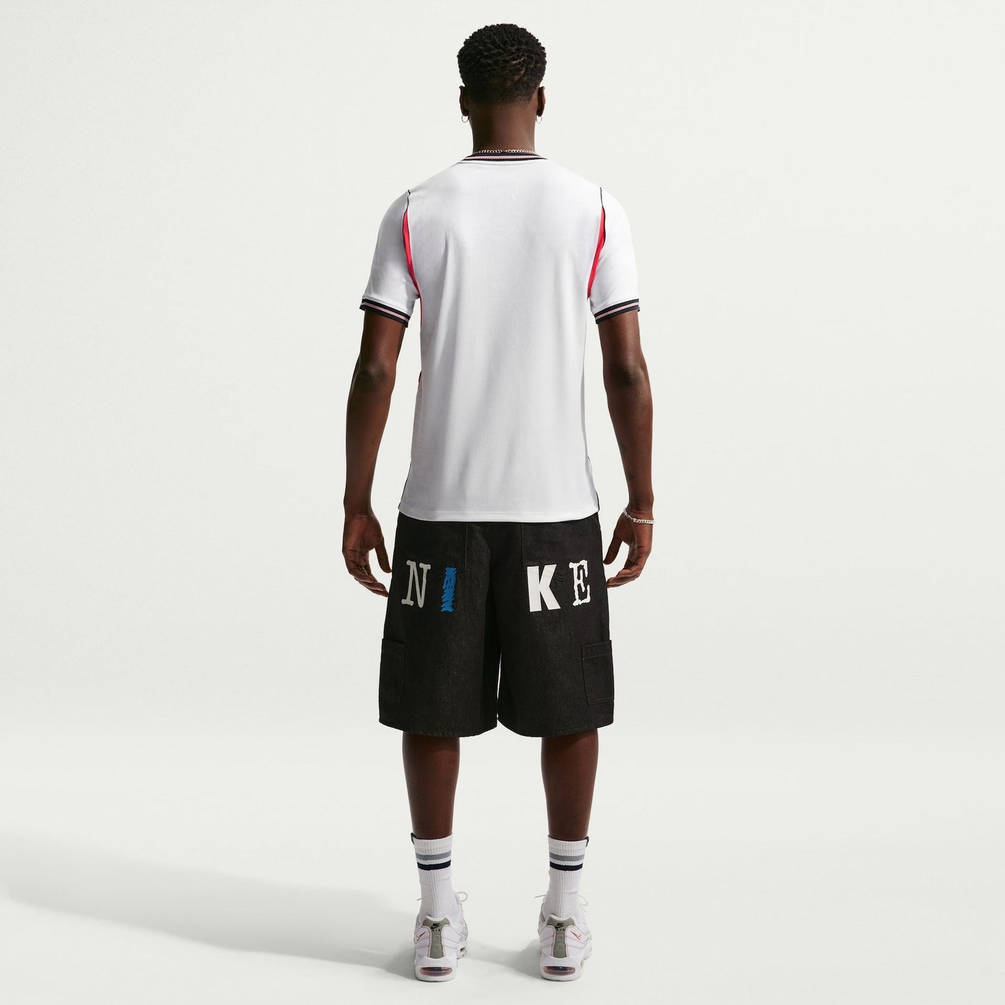 Camisa Torcedor Masculina Inglaterra II 2026 Copa do Mundo
