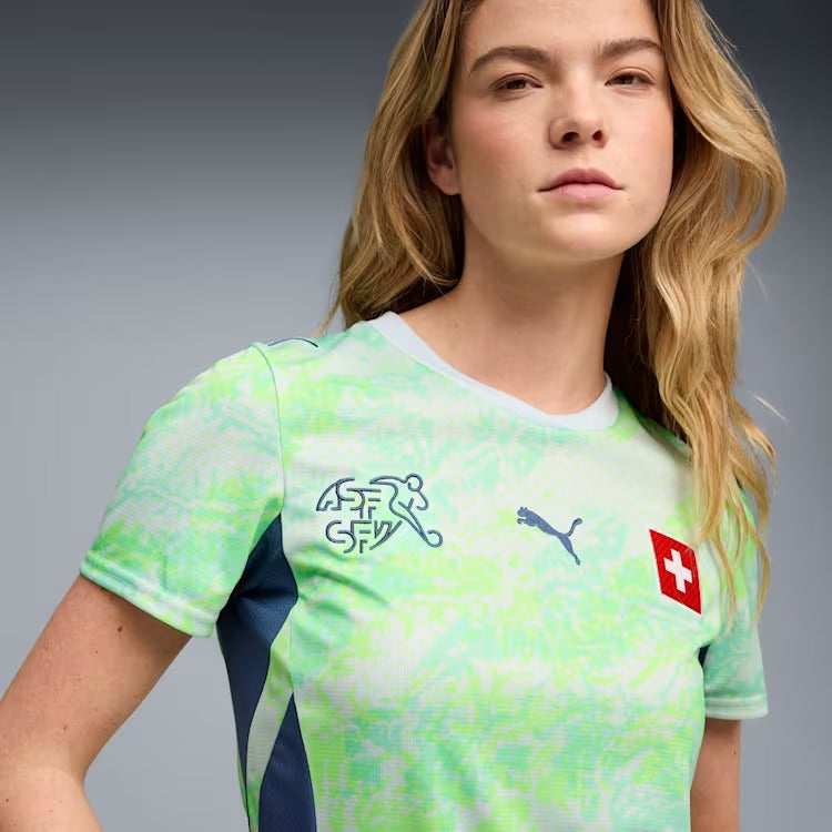 Camisa Torcedor Feminina Suíça II 2026 Copa do Mundo