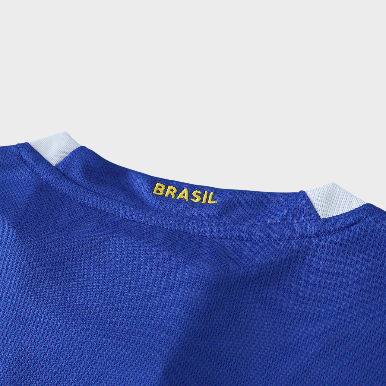 Camisa Retrô Torcedor Masculina Brasil II 2006