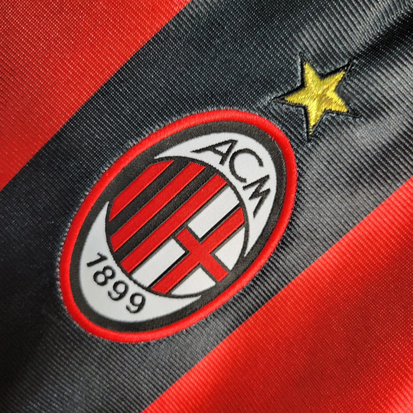 Camisa Retrô Torcedor Masculina Milan I 1998