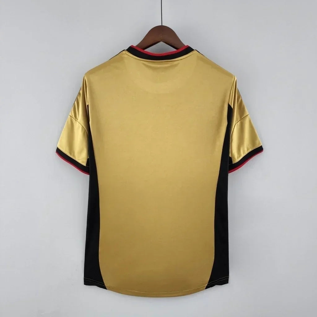 Camisa Retrô Milan III Third 2013/14 Masculino Dourado