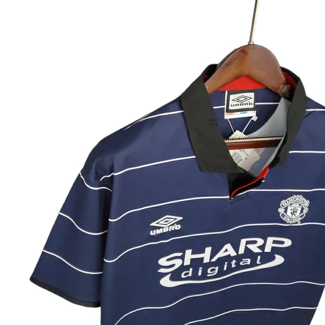 Camisa Retrô Torcedor Masculina Manchester United 1999