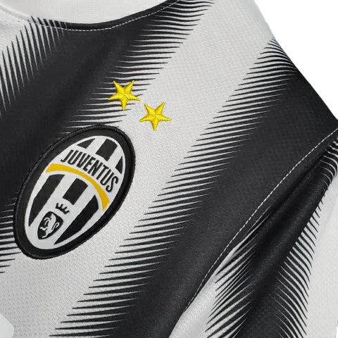 Camisa Juventus Retrô 2011/2012 Preta e Branca