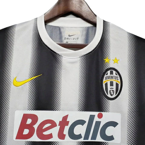 Camisa Juventus Retrô 2011/2012 Preta e Branca