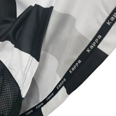Camisa Juventus Retrô 1997/1998 Preta e Branca